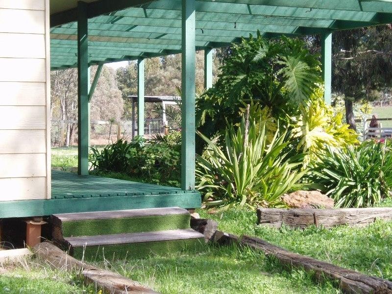 40 Teasley Drive, Heathcote VIC 3523