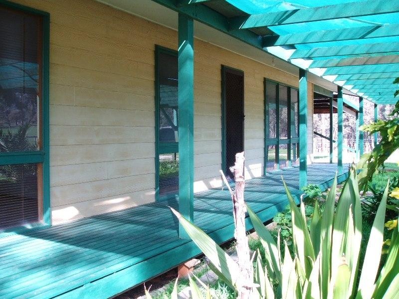 40 Teasley Drive, Heathcote VIC 3523