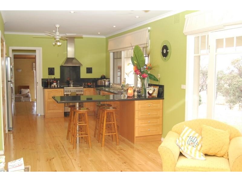 35 Holts Road, Whittlesea VIC 3757