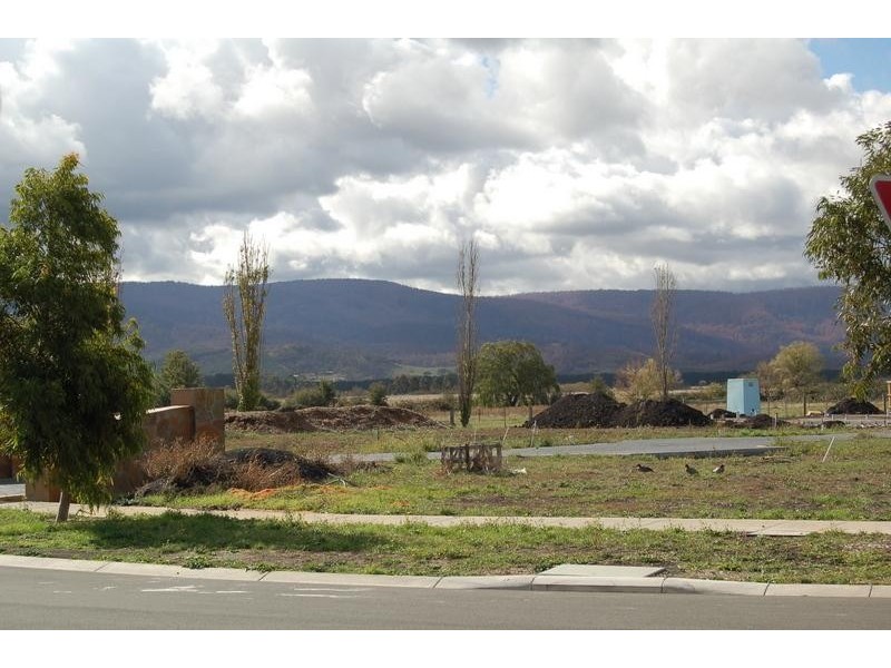 Whittlesea VIC 3757