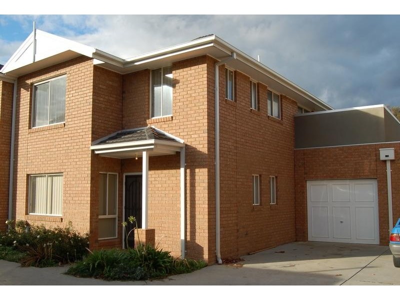 Unit 3/ 9-11 Oak Street, Whittlesea VIC 3757