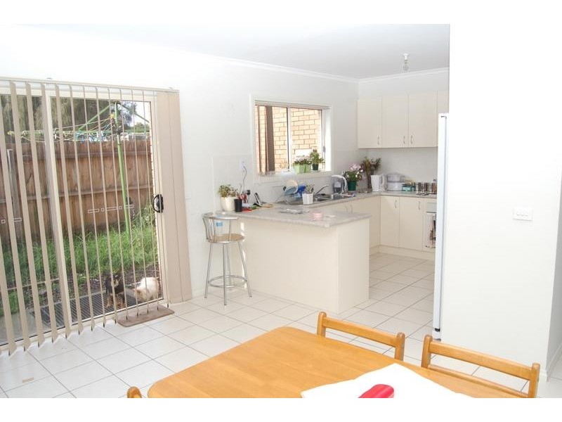 Unit 3/ 9-11 Oak Street, Whittlesea VIC 3757