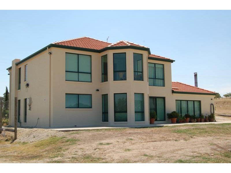 22 Dempsey Road, Seymour VIC 3660