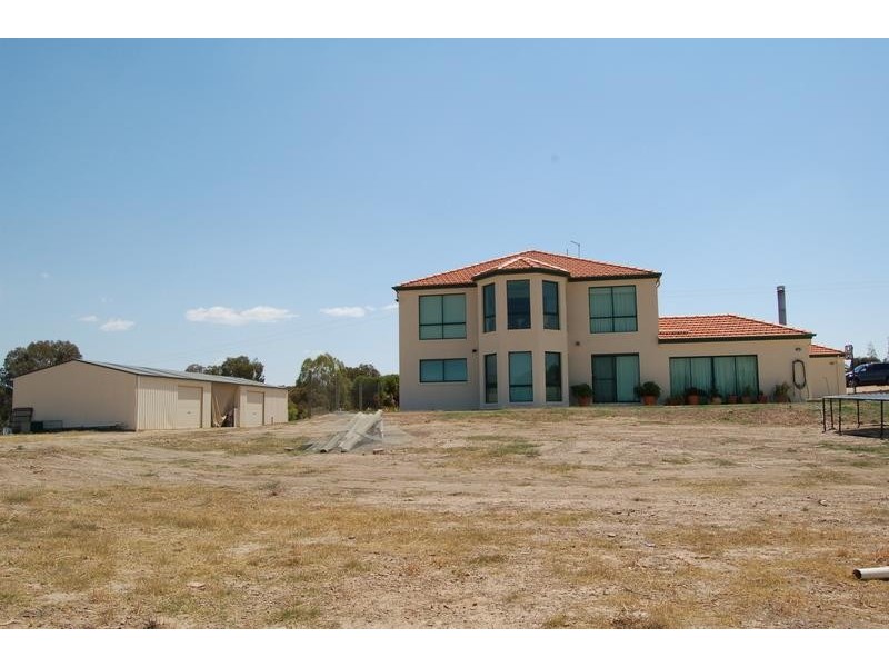 22 Dempsey Road, Seymour VIC 3660