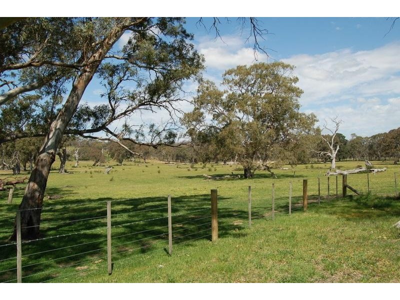 113 – 117 Cades Road, Whittlesea VIC 3757