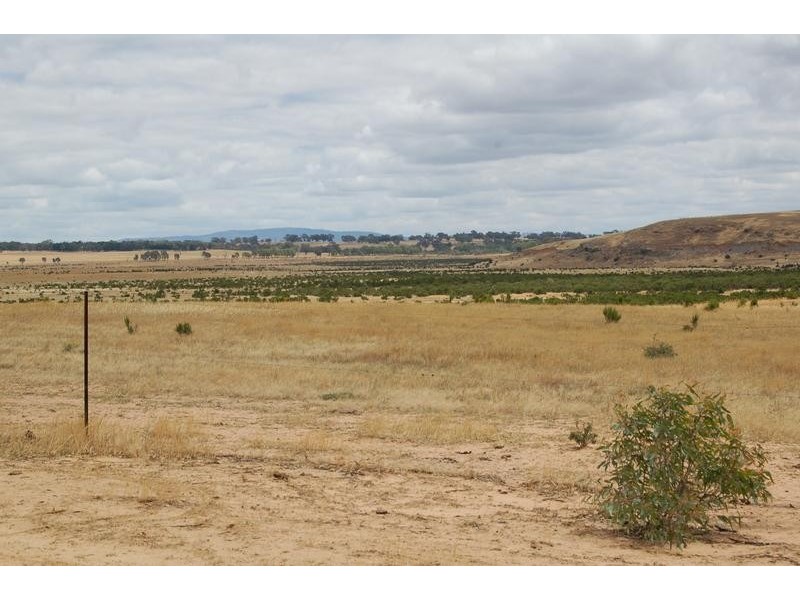 74 Lakeside Boulevard, Derrinal VIC 3523