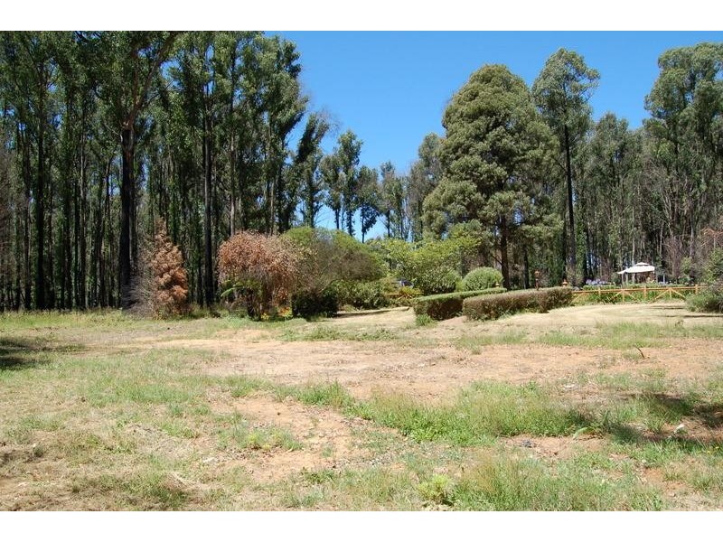 245 Edenvale Crescent, Kinglake West VIC 3757