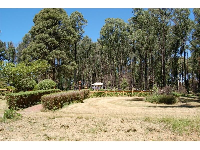 245 Edenvale Crescent, Kinglake West VIC 3757