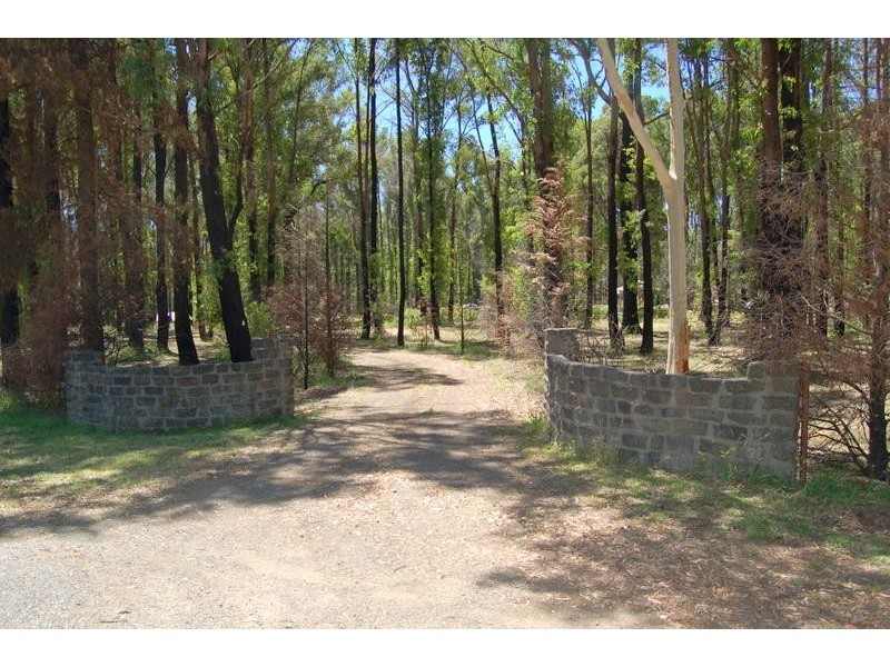 245 Edenvale Crescent, Kinglake West VIC 3757