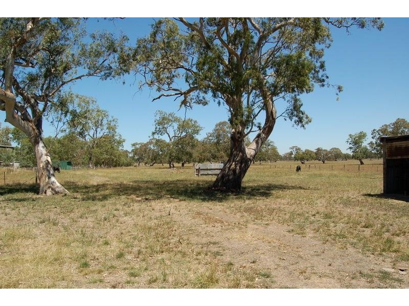 1460 Donnybrook Road, Woodstock VIC 3751