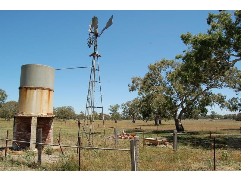 1460 Donnybrook Road, Woodstock VIC 3751