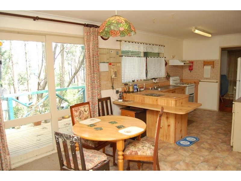 9 Bower Street, Kinglake VIC 3763