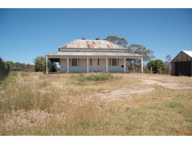28 Priestly Crescent, Seymour VIC 3660