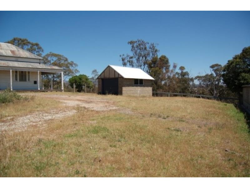 28 Priestly Crescent, Seymour VIC 3660