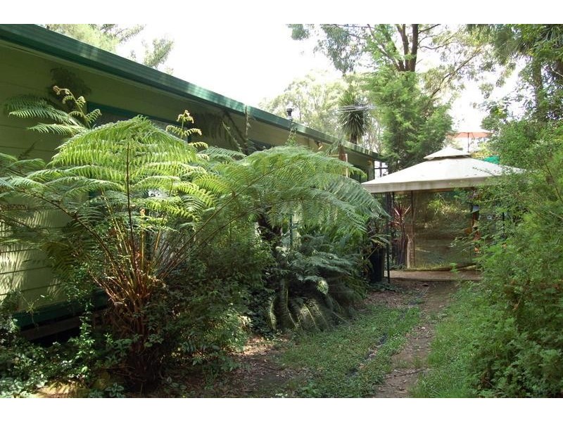 9 Bower Street, Kinglake VIC 3763