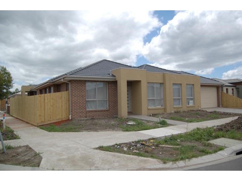 18 Ovens Circuit, Whittlesea VIC 3757