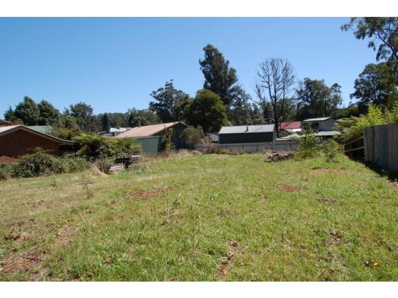 13 Robertson Road, Kinglake VIC 3763