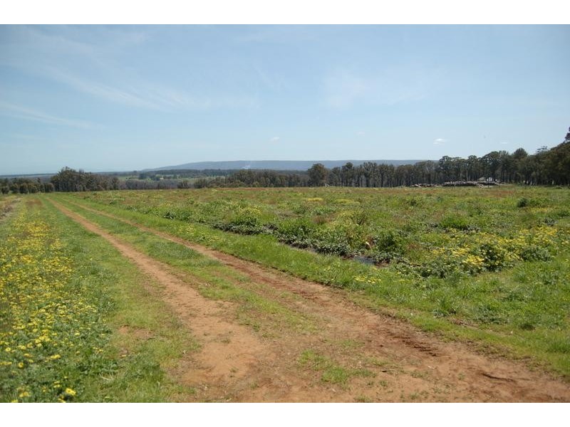 Kinglake Central VIC 3757