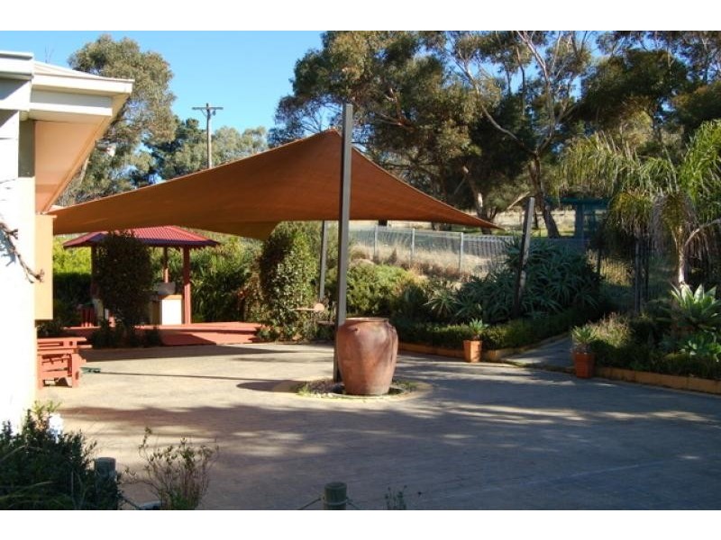 15 Elizabeth Place, Eden Park VIC 3757