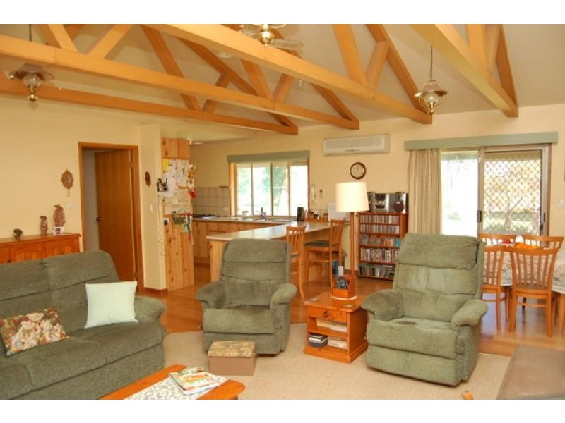 895 Northwood Road, Seymour VIC 3660