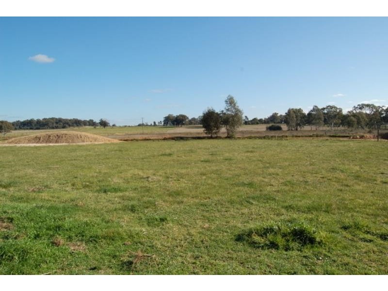 895 Northwood Road, Seymour VIC 3660