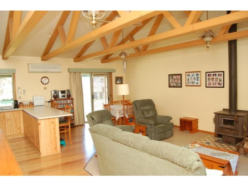 895 Northwood Road, Seymour VIC 3660