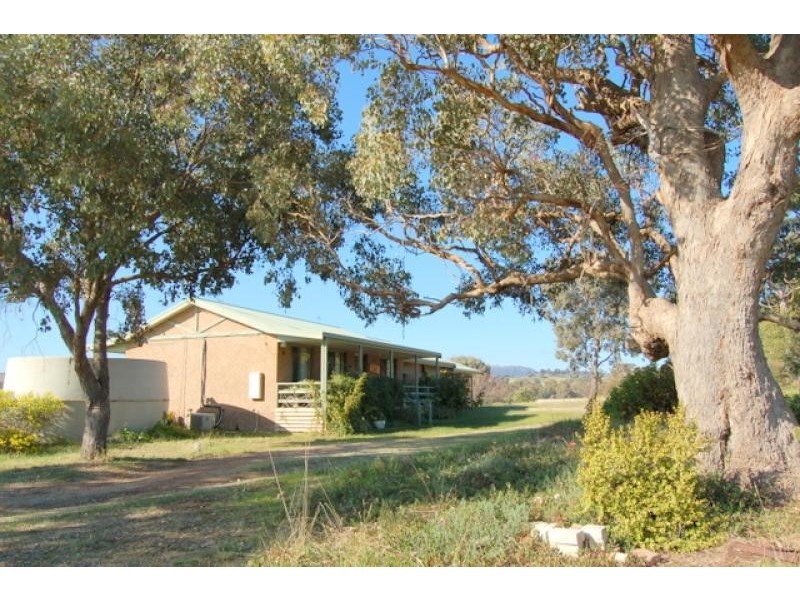 875 Kobyboyn Road, Seymour VIC 3660