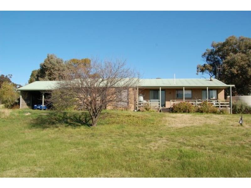 875 Kobyboyn Road, Seymour VIC 3660