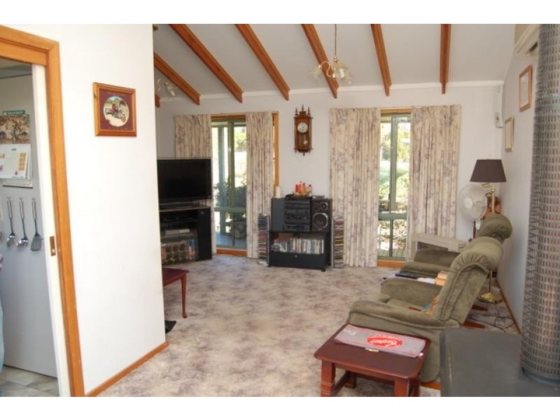 875 Kobyboyn Road, Seymour VIC 3660