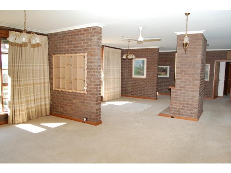 170 Chapel Lane, Doreen VIC 3754