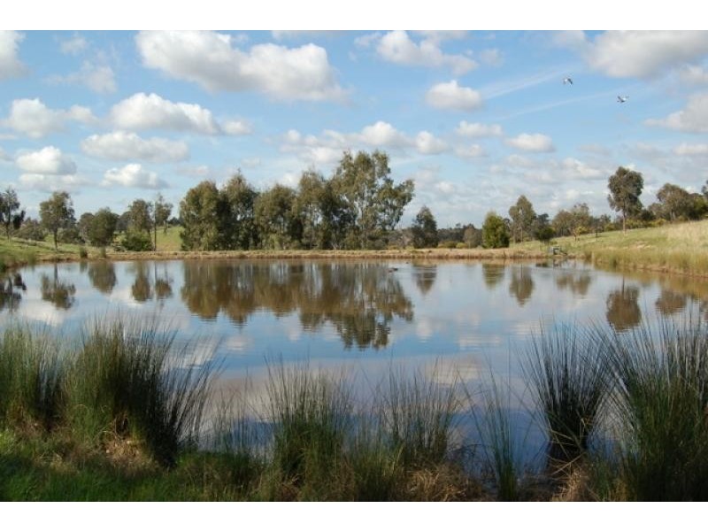 170 Chapel Lane, Doreen VIC 3754