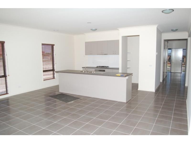 8 Rankin Boulevard, Wallan VIC 3756