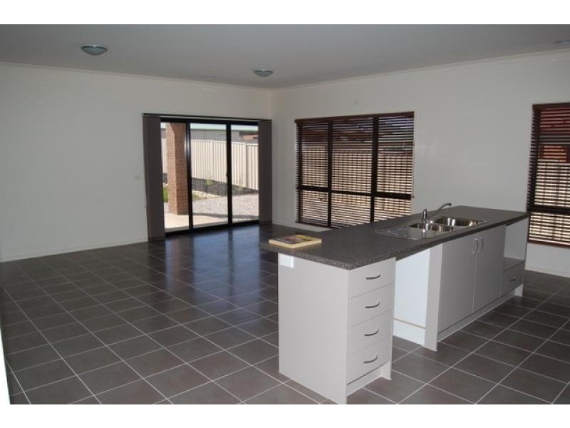 8 Rankin Boulevard, Wallan VIC 3756