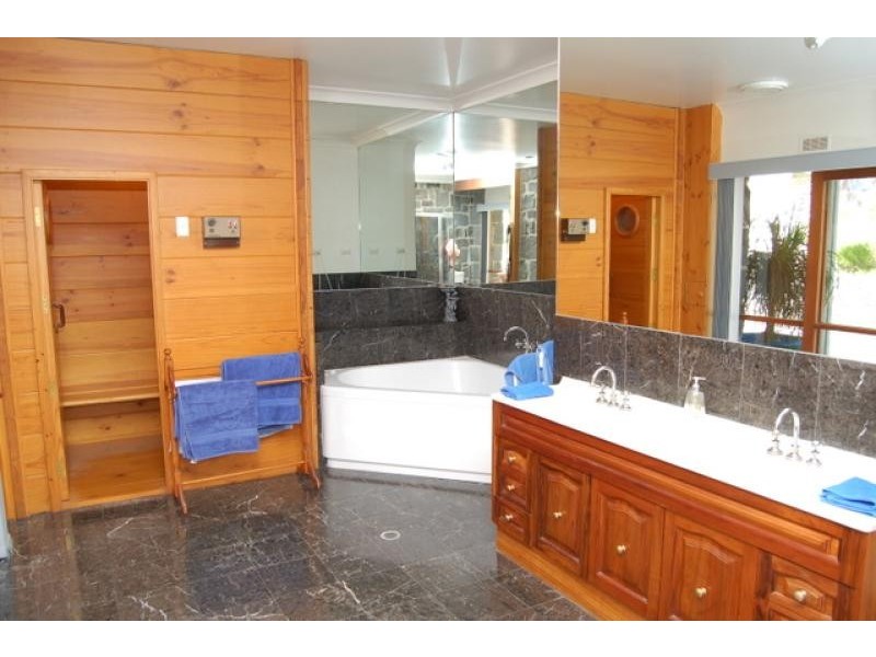120 Rosella Drive, Seymour VIC 3660