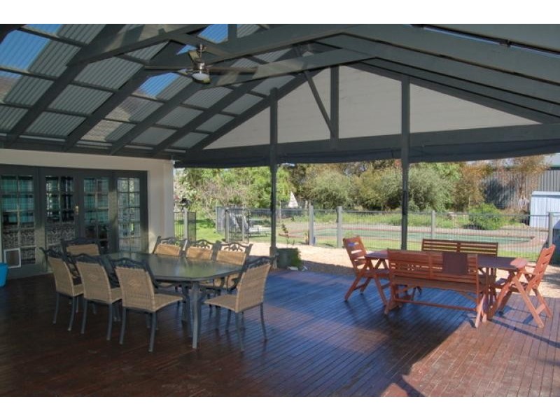 945 Yan Yean Road, Doreen VIC 3754