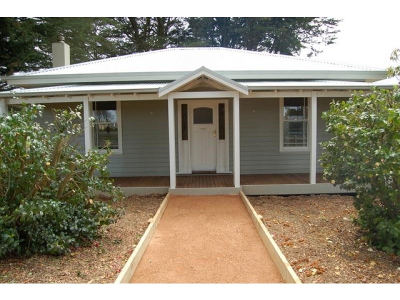 1068 Whittlesea-Kinglake Road, Kinglake West VIC 3757