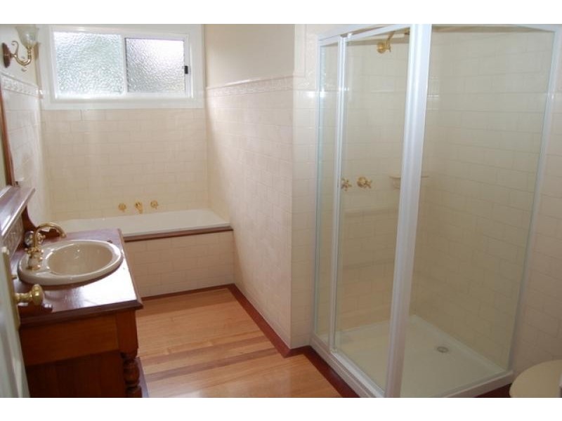 1068 Whittlesea-Kinglake Road, Kinglake West VIC 3757