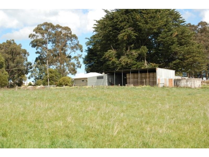 1068 Whittlesea-Kinglake Road, Kinglake West VIC 3757