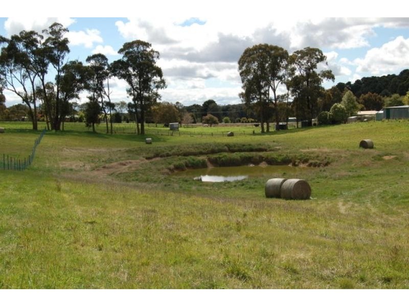 1068 Whittlesea Kinglake Road, Kinglake West VIC 3757