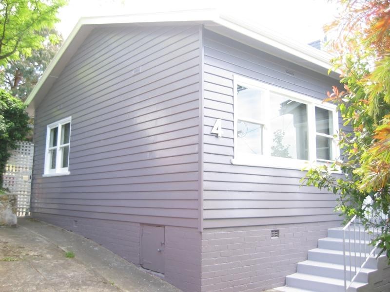 4 LIVERPOOL CRESCENT, West Hobart TAS 7000
