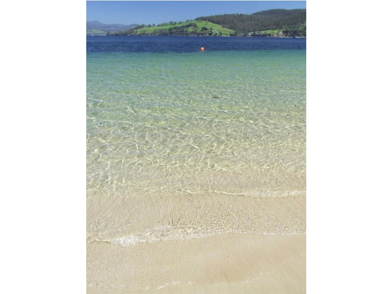 Dennes Point TAS 7150