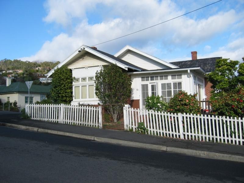 10 GREENWAY AVENUE, Lenah Valley TAS 7008