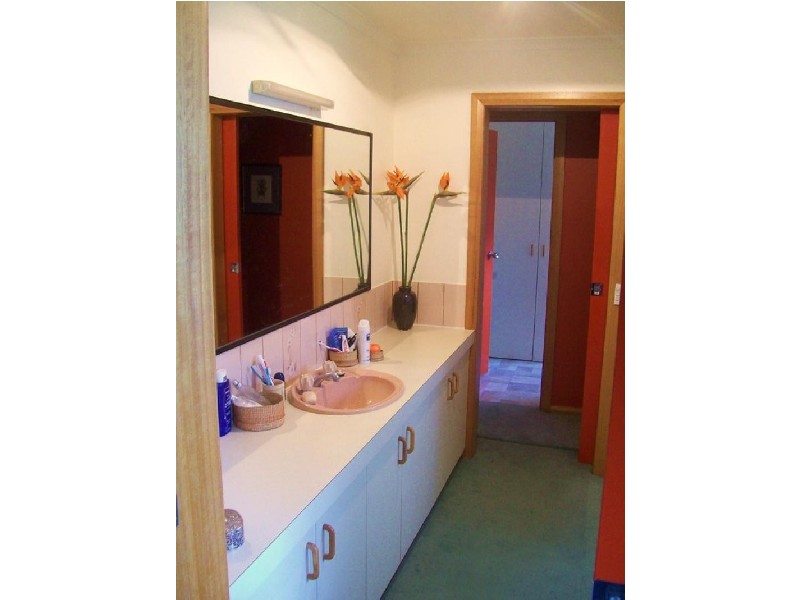 50 HUTCHINS STREET, Kingston TAS 7050