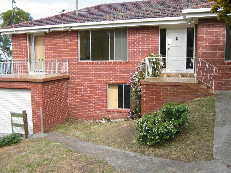 2 Atunga Street, Taroona TAS 7053