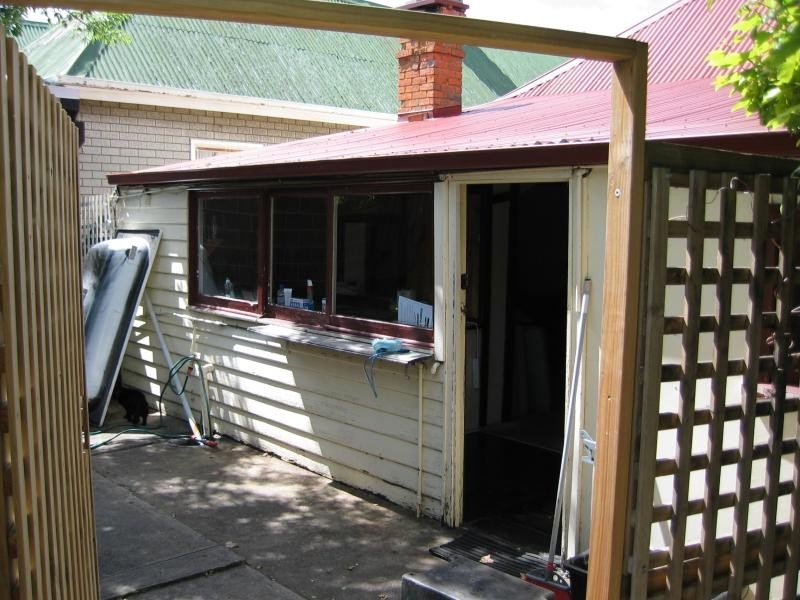 17 b Pitt Street, North Hobart TAS 7000