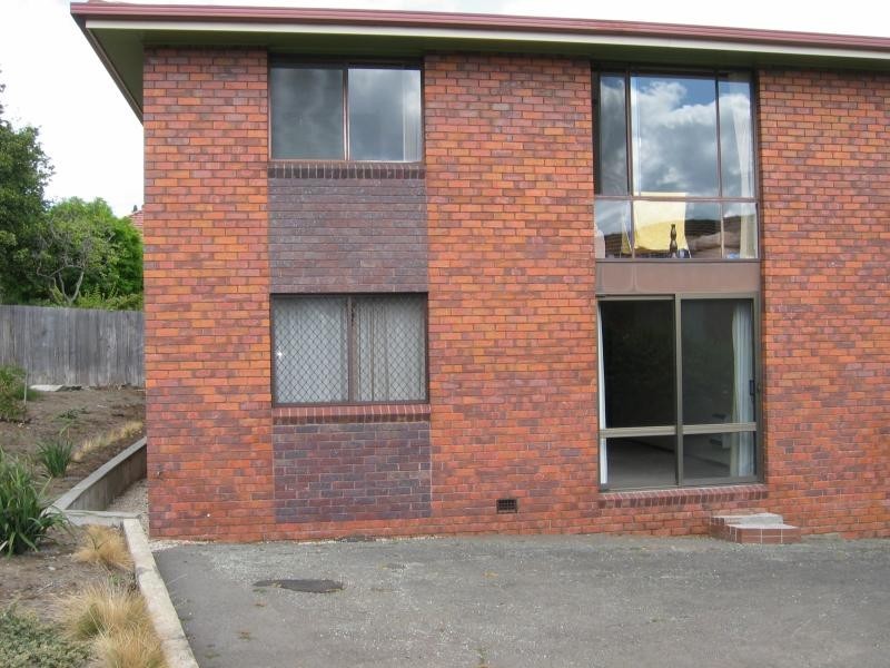 3/6 Stoke Street, New Town TAS 7008