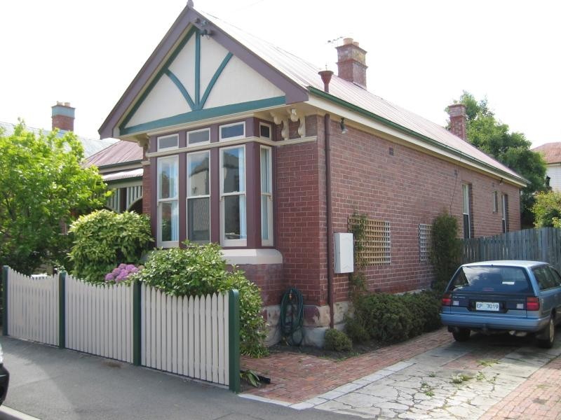 17 Lefroy Street, North Hobart TAS 7000