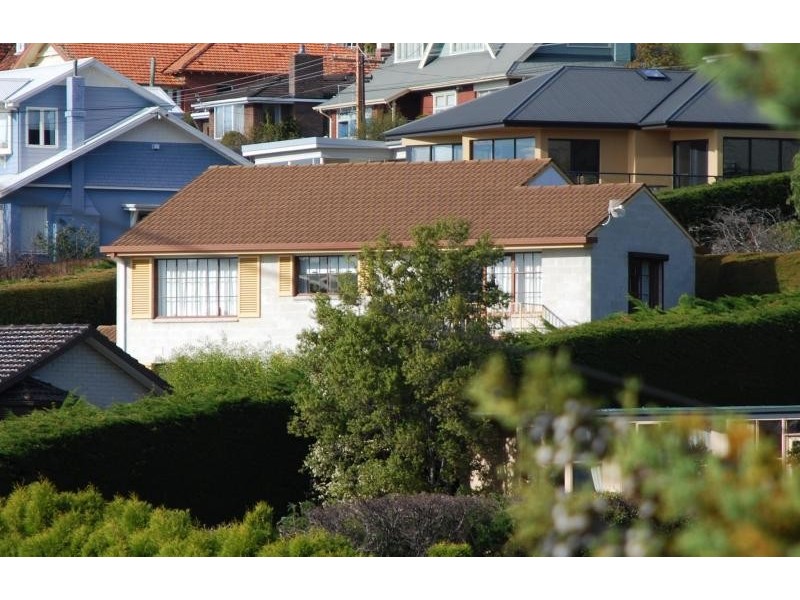 2/13 Cedar Court, Sandy Bay TAS 7005