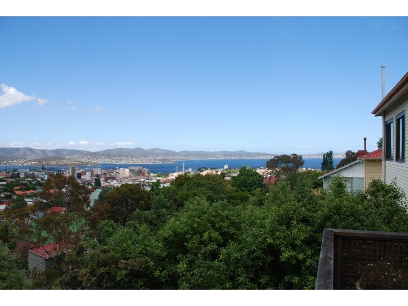 14 Whelan Crescent, West Hobart TAS 7000