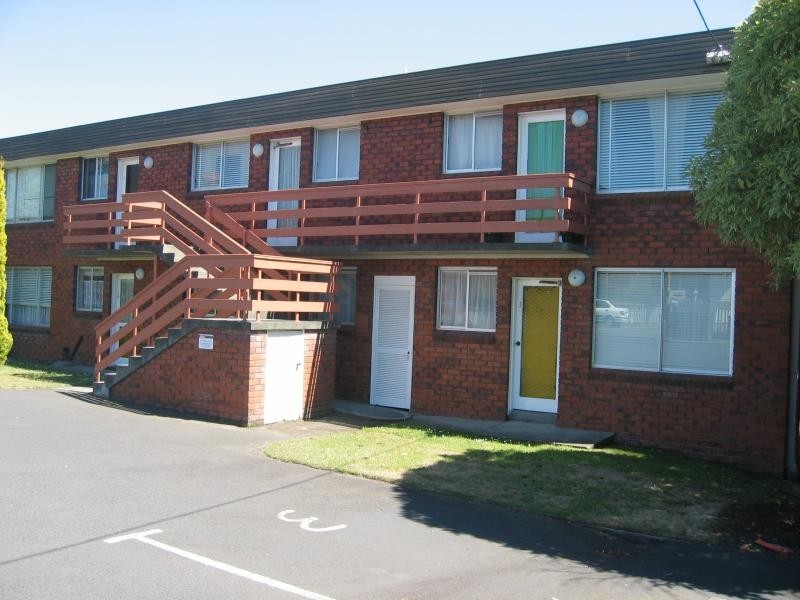 Unit 4/8 Beltana Street, Lindisfarne TAS 7015